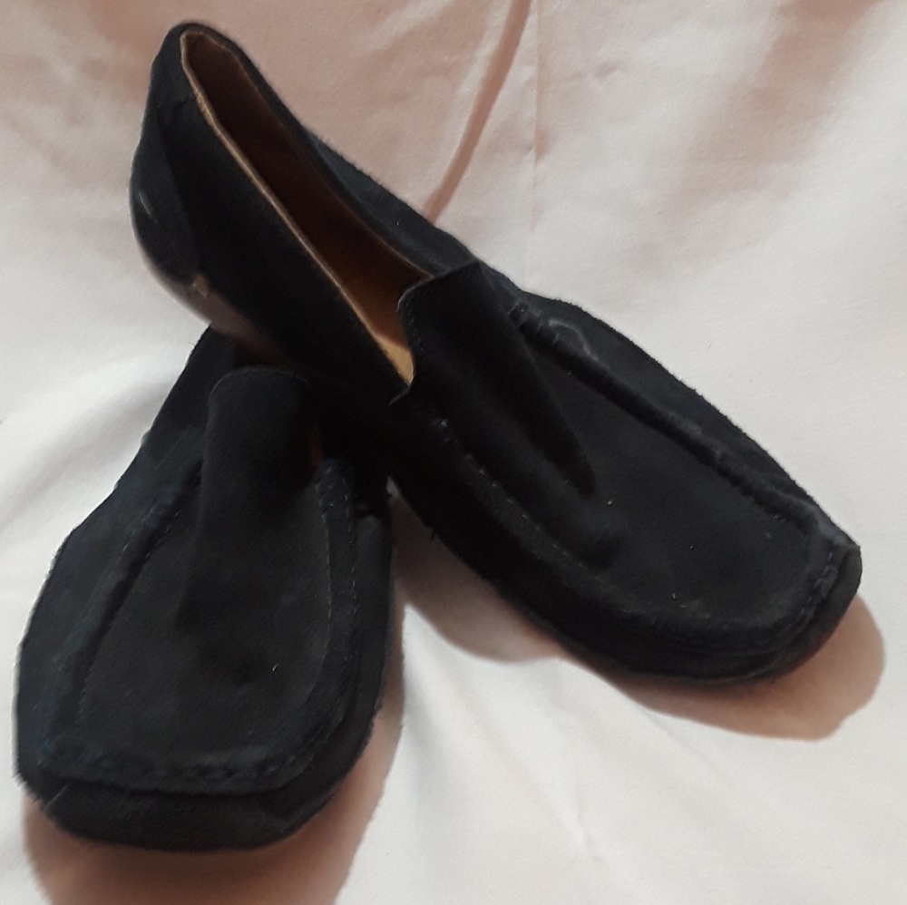 Apt 9 men's Navy Suede Loafers. 11M